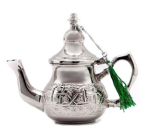 Traditional flat majesty teapot