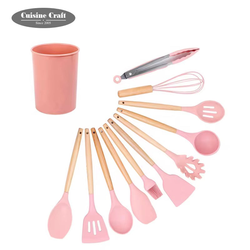 Kitchen tools/ utensils