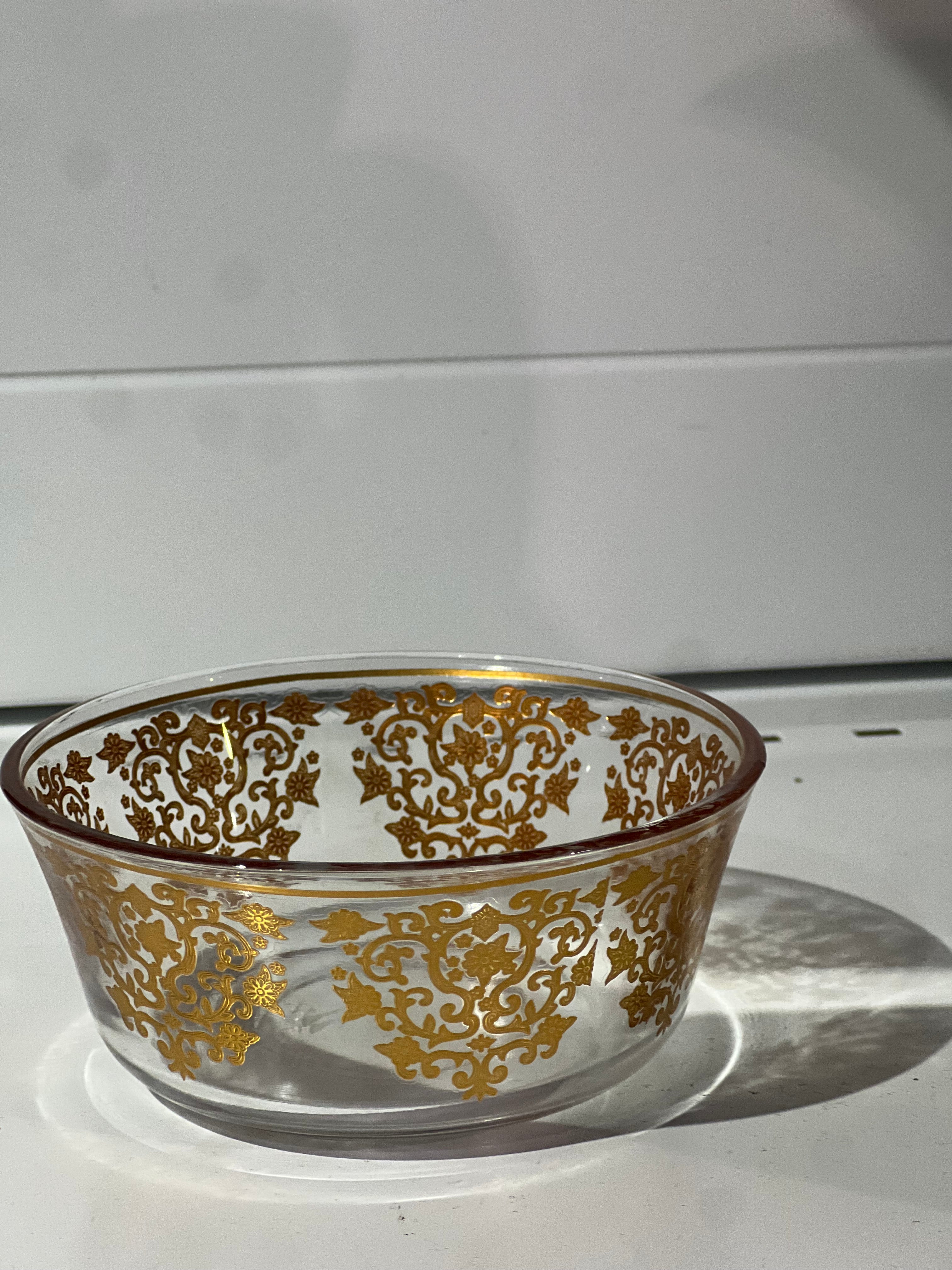 Soupière en verre motif doré