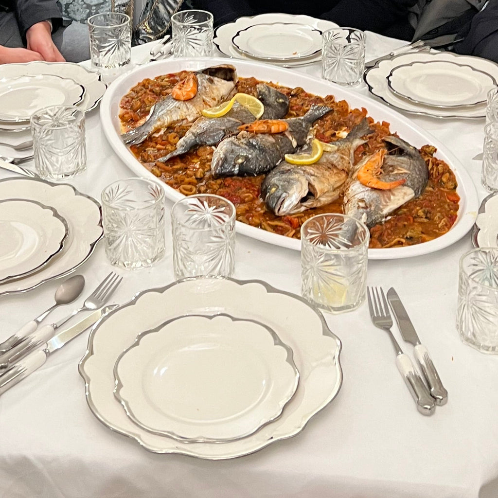 24pcs plate set/24pcs assiettes/blanc avec bordure gris /dinners sets/ Silver /white