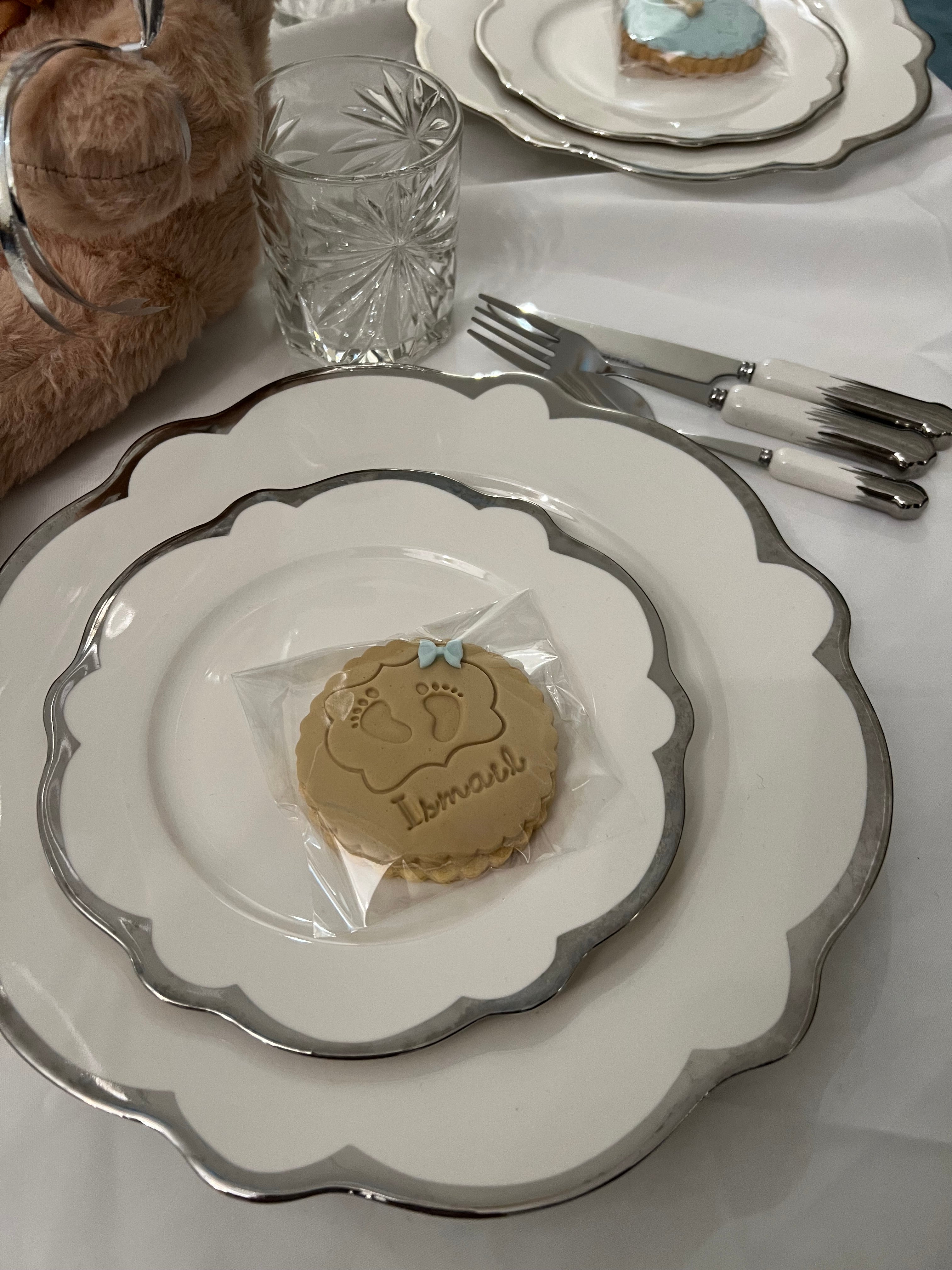 24pcs plate set/24pcs assiettes/blanc avec bordure gris /dinners sets/ Silver /white