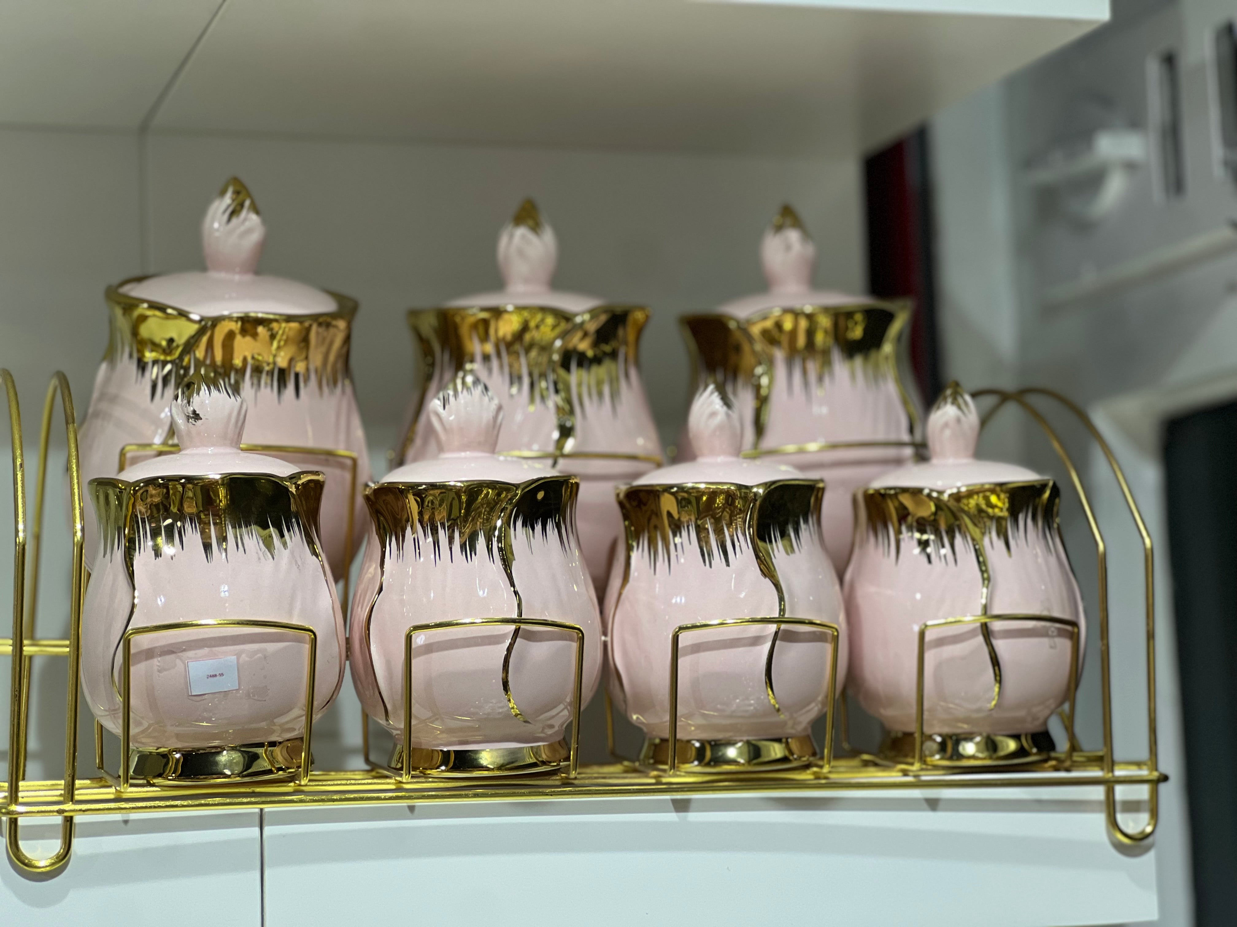 ANCIENNE SERIE DE 5 POTS A EPICES EMAILLEE DECOR rouge ecriture blanche ANCIENNE SERIE DE 5 POTS A EPICES EMAILLEE DECOR rouge ecriture blanche