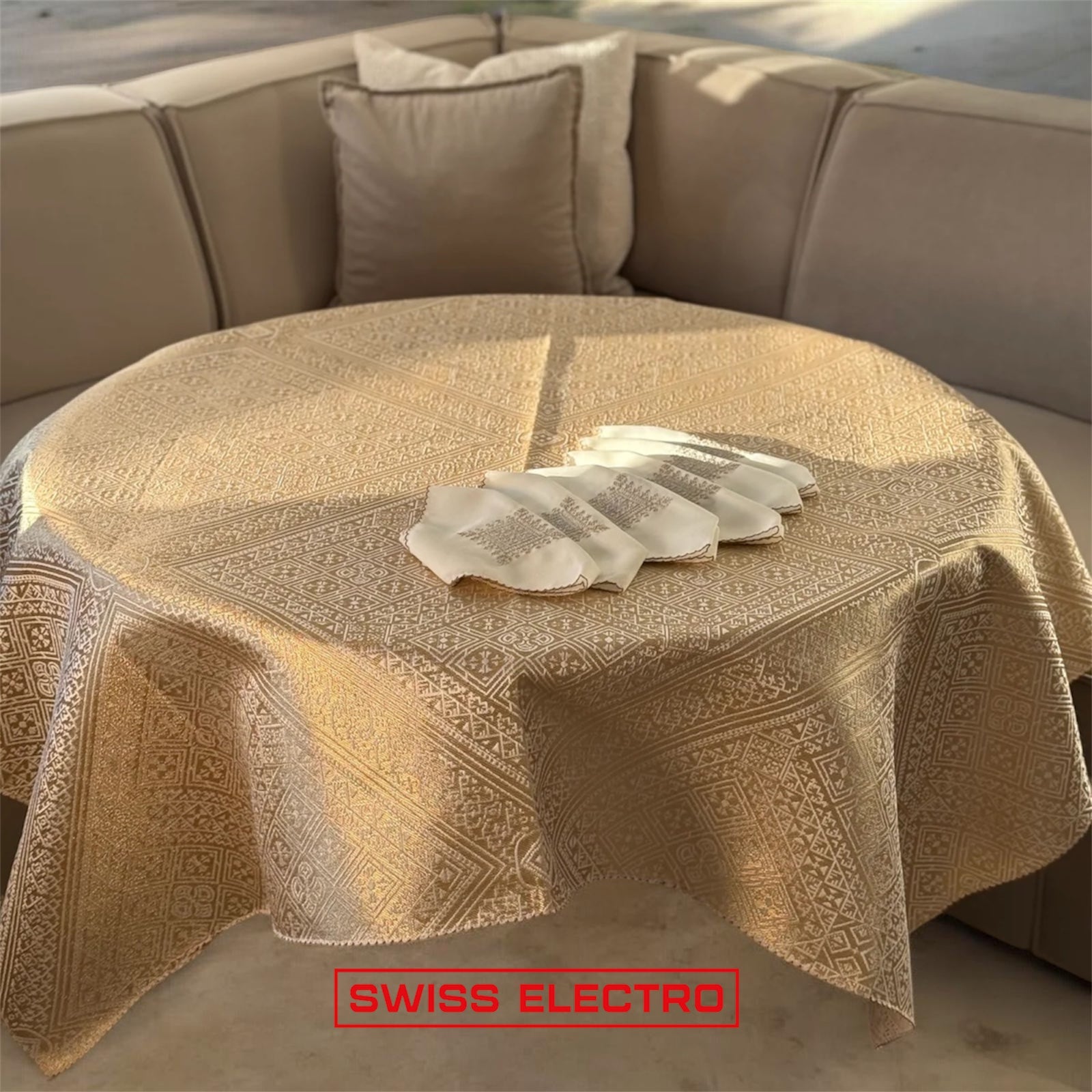 Nappe de table fasia talmita gherza doré carré 1,5 m